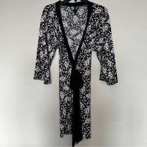 Ralph Lauren Floral Robe Black & White Floral Belted Wrap. Sz M